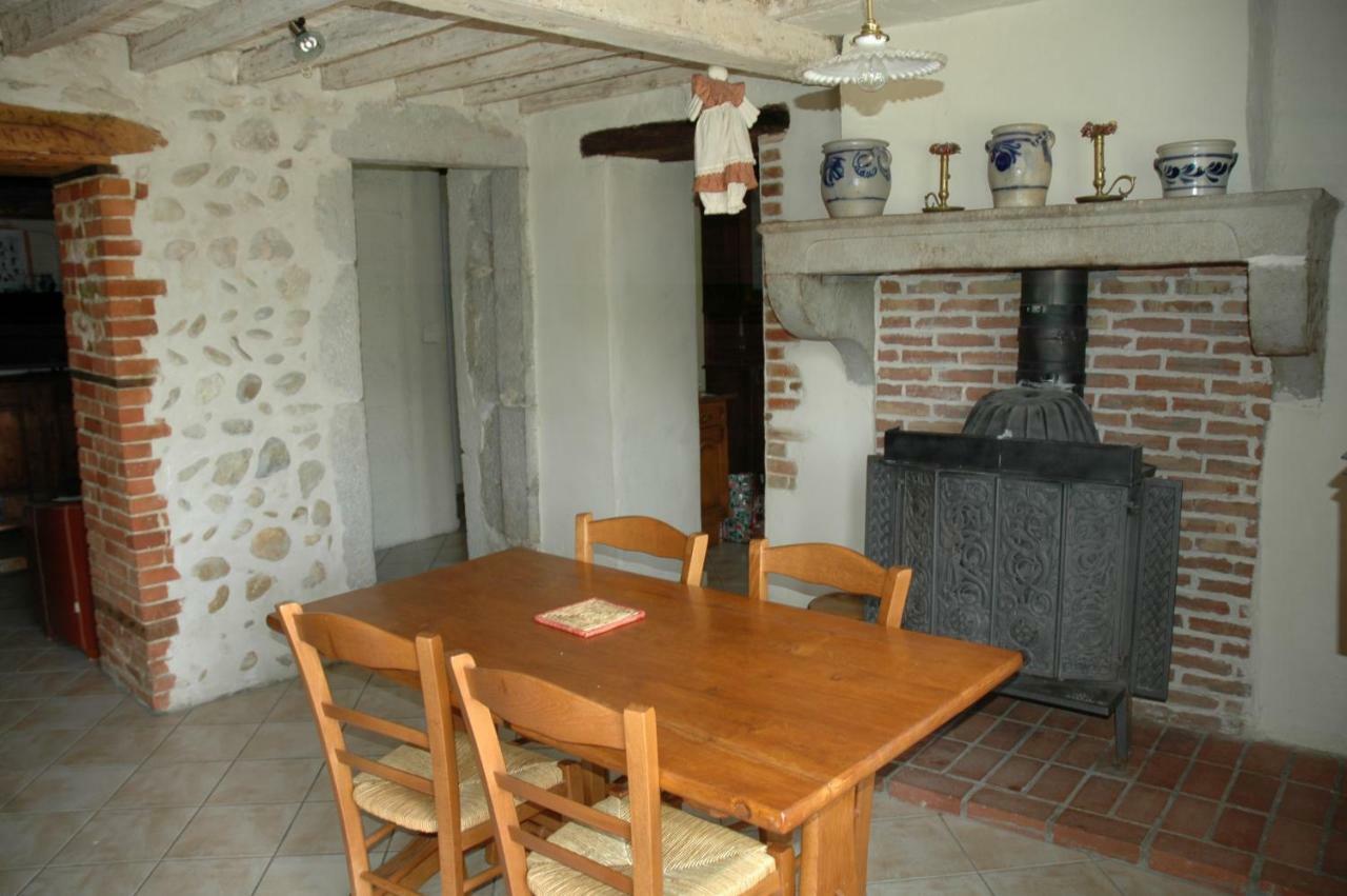 Le Bellaton Vila Ambronay Exterior foto